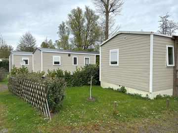 Exterior 2 bed static caravan