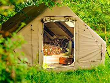 Double bed in tinks camp pump up tent