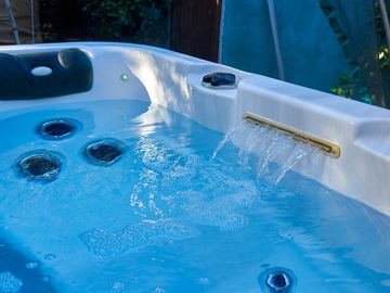 Jacuzzi