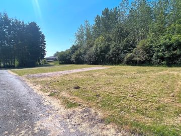 Non-electric grass and hardstanding pitches