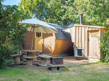 The yellow peewit pod sleeps 4 adults and 2 children it has a private scrub shack too.