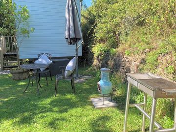 Hut 1 garden