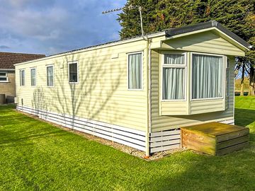 Field View Caravan