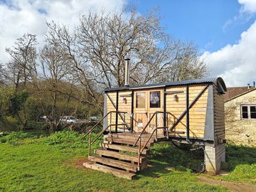 Shepherd's hut