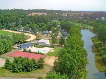 Aerial view of the site and River Sarthe