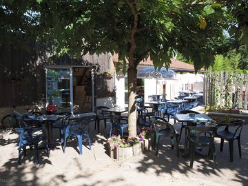 Terrace bar