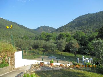 View from tejo jardim towards portas de rodao