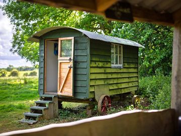Long Bottom shepherd's hut