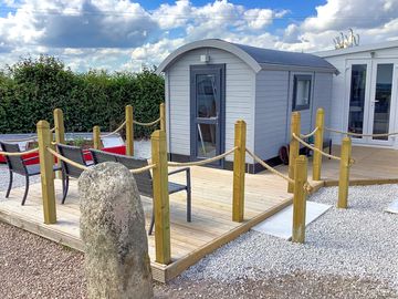 Estuary View shepherd's hut