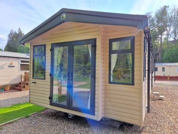 Superior 2 bedroom static caravan