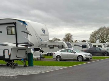 From 5th wheels to touring caravans, linda's farm at four acres holiday park near york