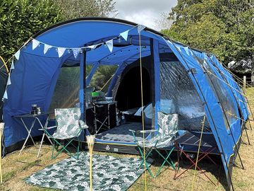 Electric hook up tent pitch 6
