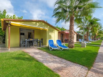 Bungalow Tropical