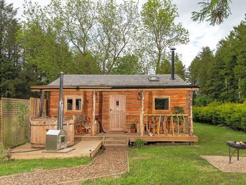 Saddler's Cabin exterior