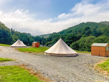 Bell tent with views