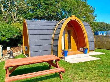 Camping pod