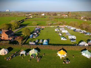 Camping, motorhome/caravan and belle tent fields