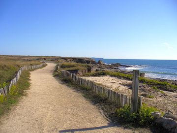 Path along the beach