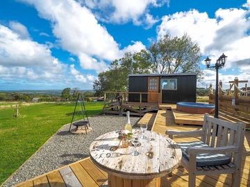 Views from the decking to the Giant Bench and Cardigan Bay. (added by manager 06 Oct 2022)