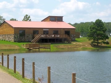 Clubhouse and fishing lake (added by manager 26 Jan 2018)