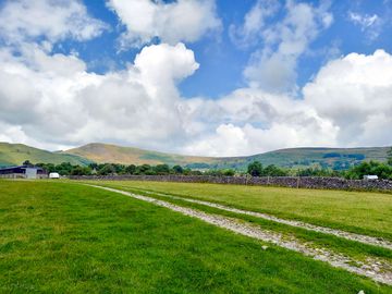 View towards Mam Tor (added by manager 11 Aug 2023)