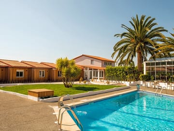 Bungalows with pool views (added by manager 31 Jan 2023)