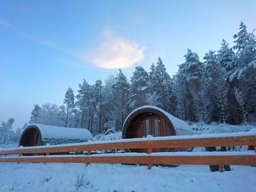Microlodges in the winter (added by manager 29 Aug 2017)
