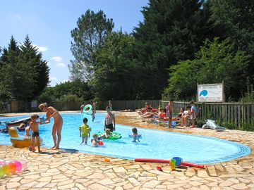 Swimming pool (added by manager 02 Jan 2016)