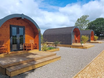 Exterior of the luxury pods (added by manager 23 Jan 2019)
