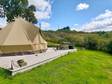 Bell tent (added by manager 13 Dec 2022)