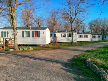 Mobile homes (added by manager 06 Feb 2023)