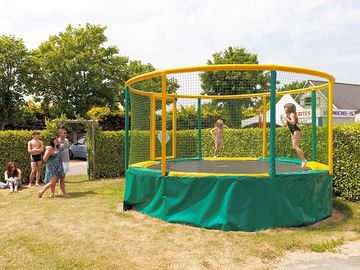 Trampoline