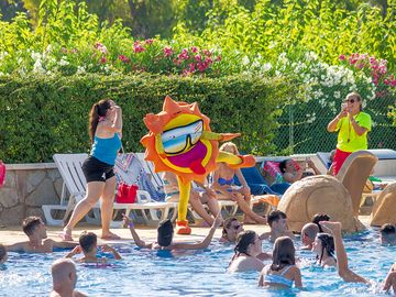 Activity programme in the pool