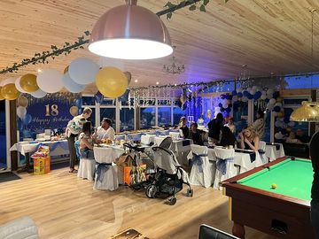 The old goat restaurant & bar - pool and party