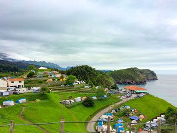 Sea view from the pitches