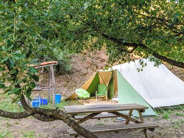 Rental tent