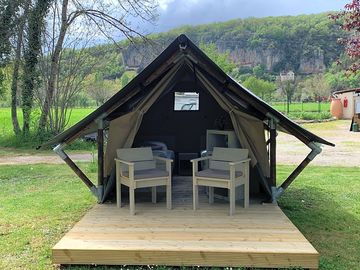 Safari tent with decking