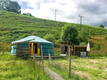 Approach to the yurt