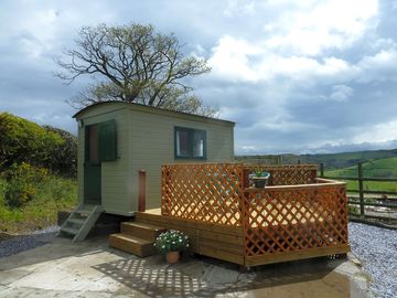 Even though the site is in the countryside, llandudno and conwy are both only 10 minutes away