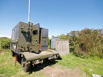 Pod 2 exterior