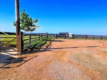 Access to camping field