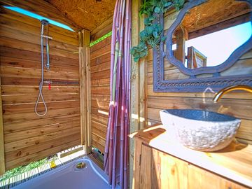 Shower cubicle