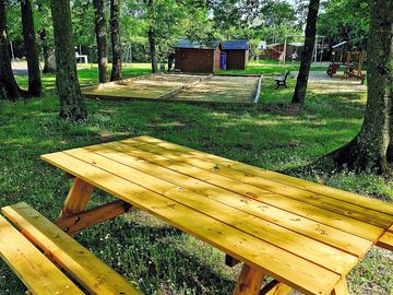 Picnic bench