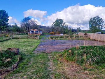 Gravel touring pitch