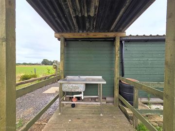 Washing-up area