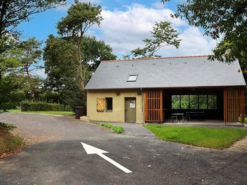 Reception building