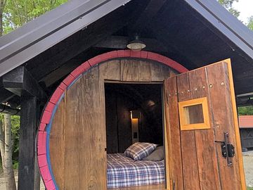 Grasevina double barrel exterior