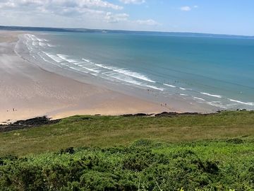 Overlooking saunton beach, five minutes' drive from campsite