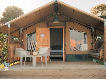 Safari tent decking