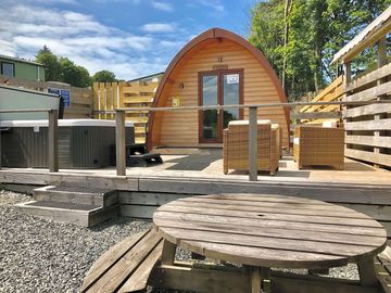 The Galloway Lodge Pod with Hot Tub